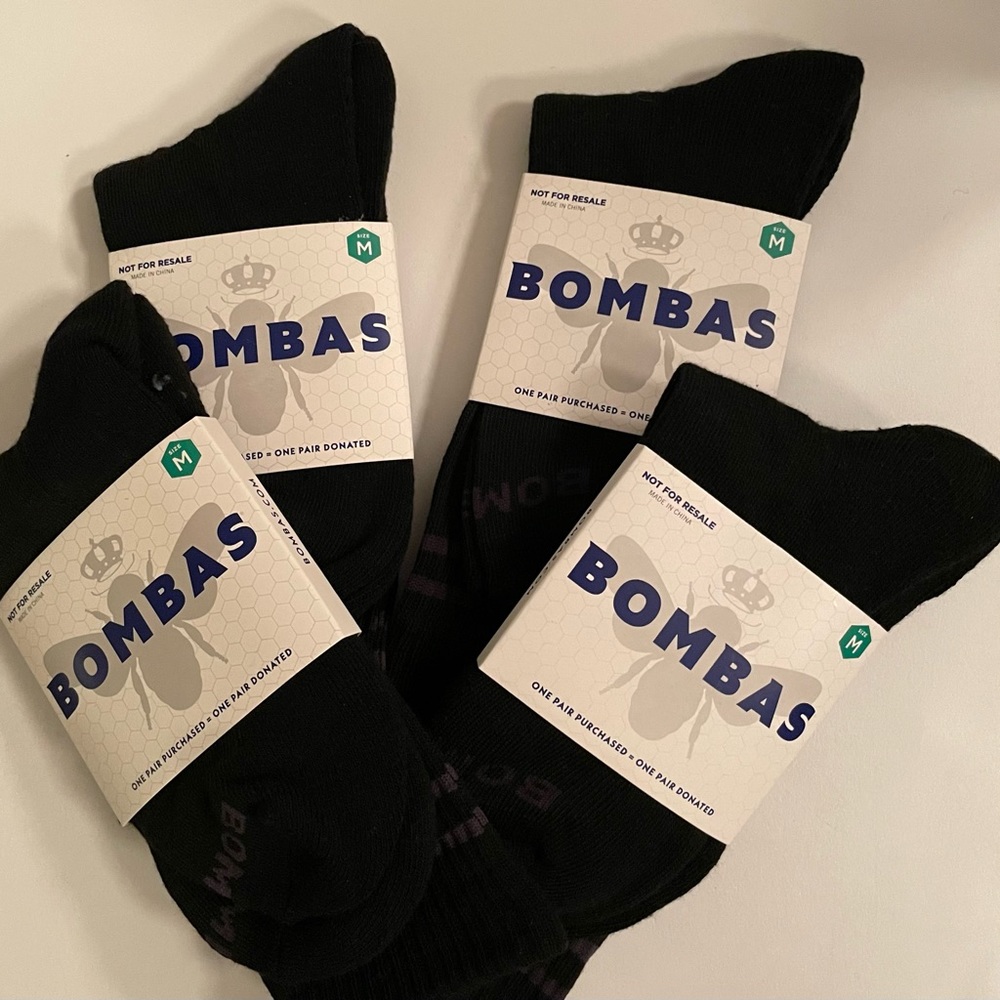 BOMBAS NWT 4 Pair UNISEX CALF SOCKS Medium
